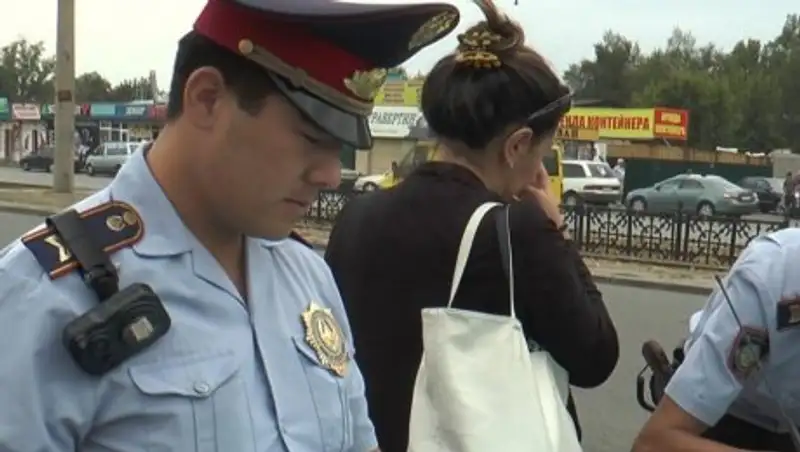 Дорожно-патрульной полиции запретили останавливать авто: что сказали в МВД