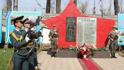 Миротворцы РК, фото - Новости Zakon.kz от 07.04.2022 17:14