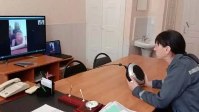 Токаев помиловал казахстанку, убившую мужа-наркомана