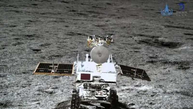 Китай посадил на Луну свой зонд для сбора образцов грунта