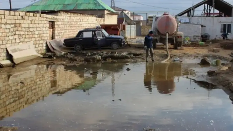 Из-за ливневых дождей в Жамбылской области идет подтопление участков