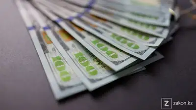 торги биржа валюта, фото - Новости Zakon.kz от 13.12.2021 11:15