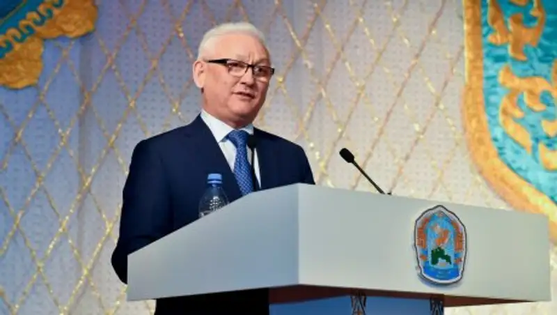 Аким СКО поздравил североказахстанских женщин с 8 марта