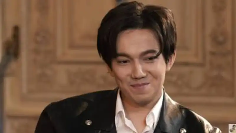 Димаш Кудайберген рассказал, свободно ли его сердце