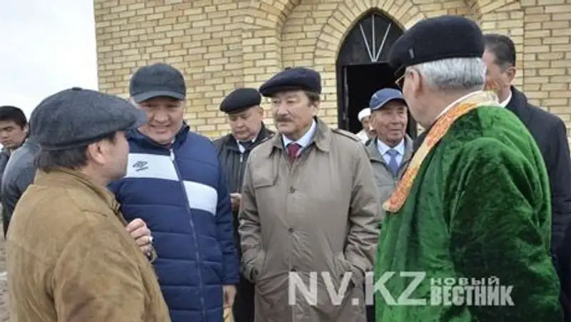 В Карагандинской области после реставрации открылся мавзолей Байдалы би