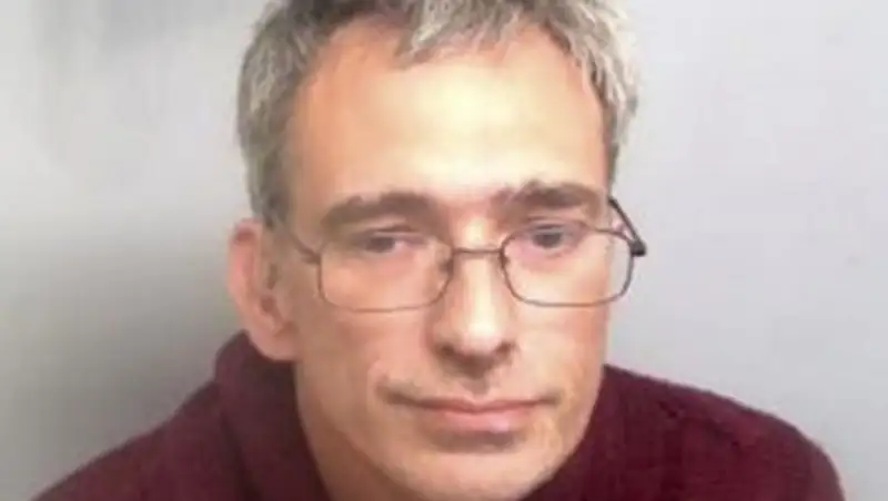 Мужчина 1,5 года не выпускал жену из дома "из-за слишком сильной любви"