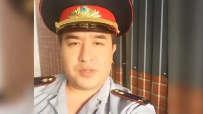 Певец Кентал объяснил свое видео в полицейской форме