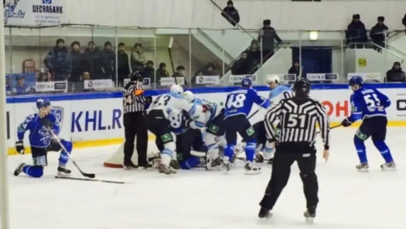 «Барыс» «Сибири» не боится!