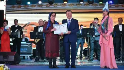 Фото: Пресс-служба акима ЮКО, фото - Новости Zakon.kz от 13.12.2017 08:56