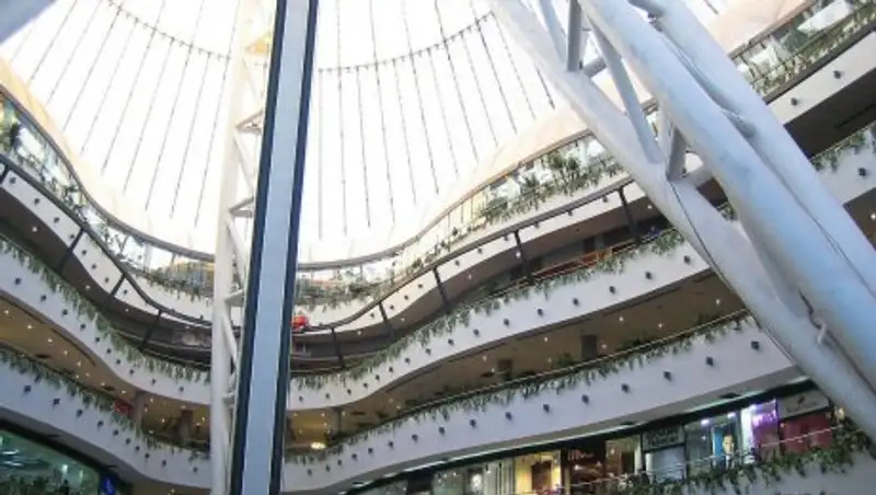 Исекешев поручил проработать вопрос размещения развлекательных зон ТЦ на первых этажах