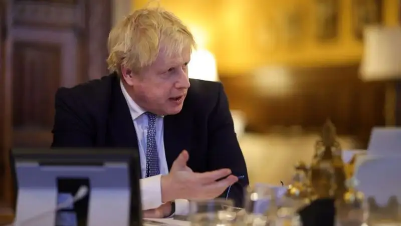 Великобритания ввела санкции против ВТБ и «Аэрофлота»