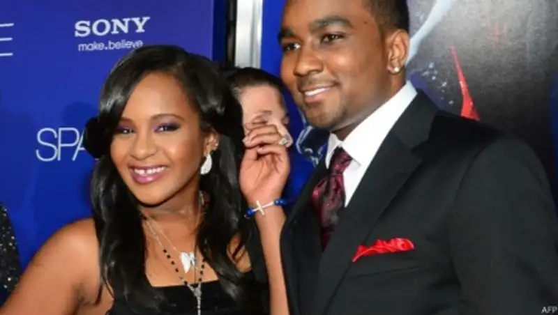 Бойфренда дочери Уитни Хьюстон обвиняют в избиении