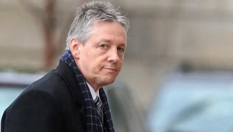 Глава правительства Северной Ирландии подал в отставку