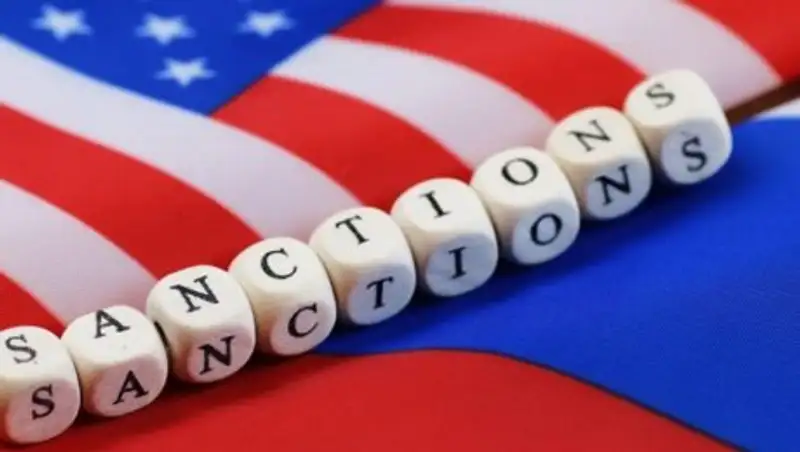 Санкционная война продолжается: Казахстан словно муха зажат между слонами