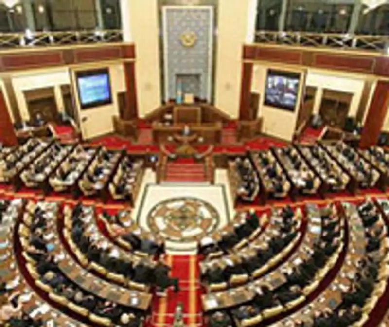 Эксперты оценили эффективность нового состава Мажилиса РК, фото - Новости Zakon.kz от 03.07.2012 15:25