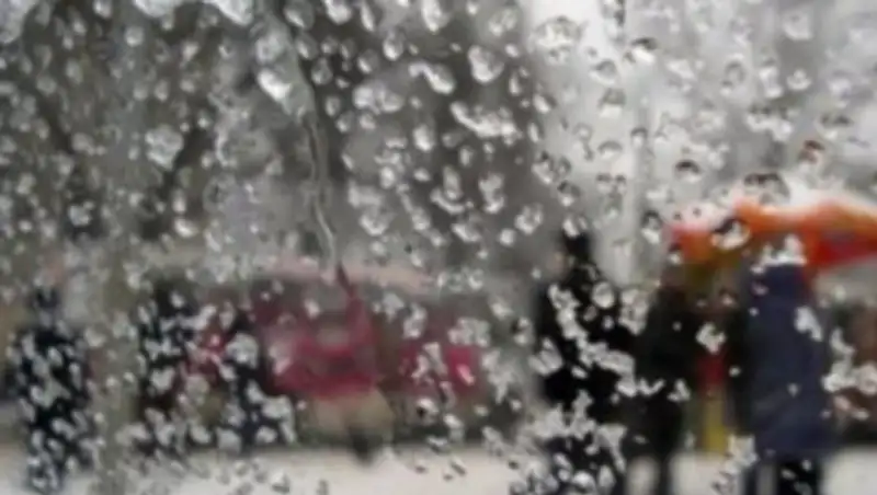 Туман и осадки ожидают казахстанцев в пятницу