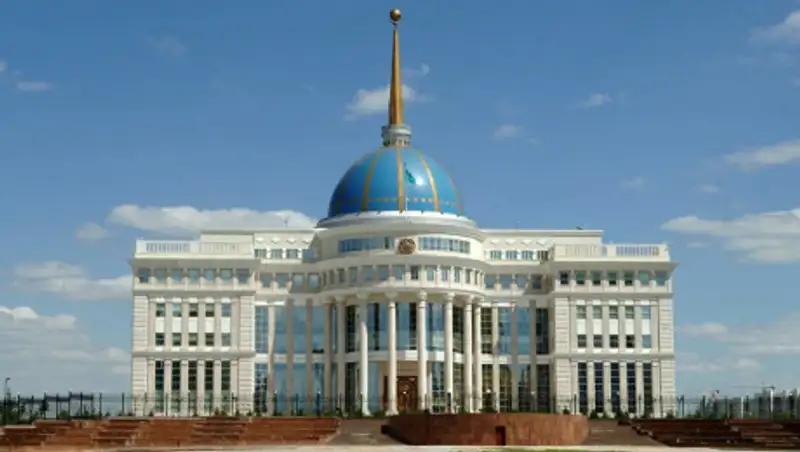 Токаев обсудил с министром труда свое поручение по работе в выходные дни