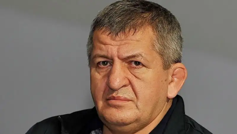 Умер отец Хабиба Нурмагомедова