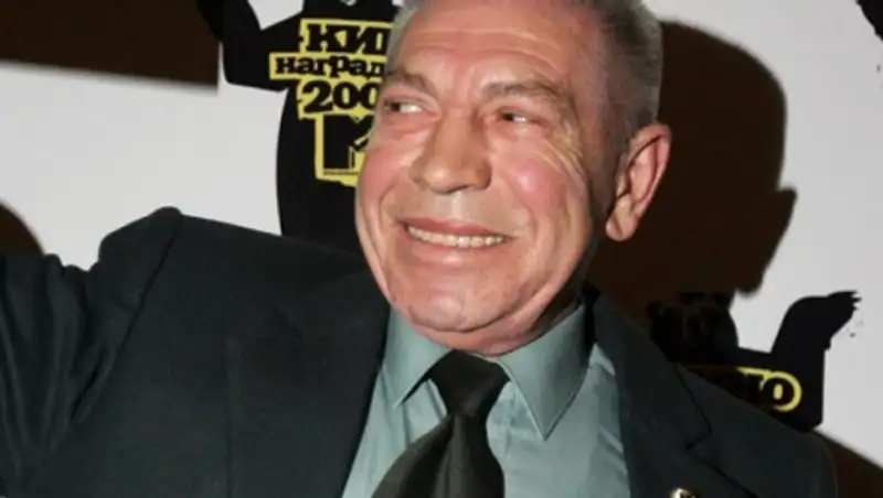 Актеру Владимиру Толоконникову на съемочную площадку вызвали "скорую"