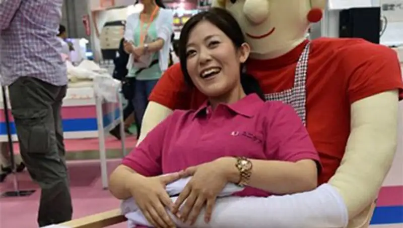 В Японии создали кресло для одиноких людей