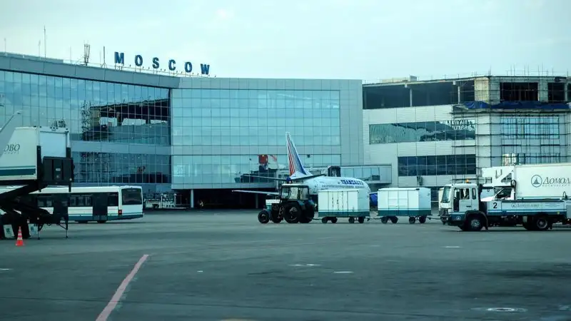 В Москве массово отменяют и задерживают рейсы, фото - Новости Zakon.kz от 07.07.2023 13:54