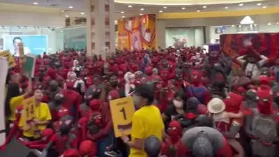 Люди в костюмах Человека паука, фото - Новости Zakon.kz от 06.06.2023 14:05