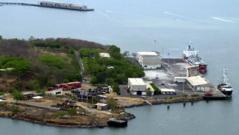 По меньшей мере 14 человек погибли и 12 пострадали в ДТП в Сальвадоре