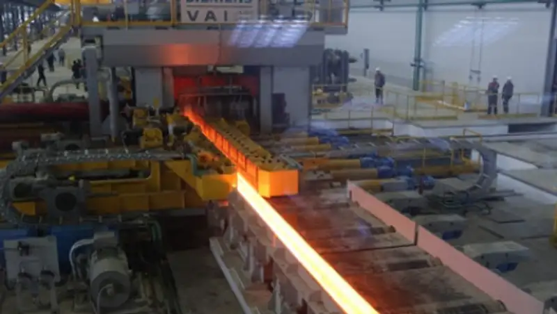 Актюбинский рельсобалочный завод выпустил первую партию казахстанских рельсов