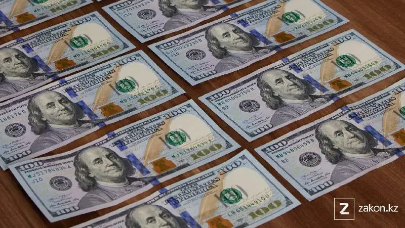 Более 200 млн незадекларированных тенге пытались вывезти казахстанцы из Нур-Султана