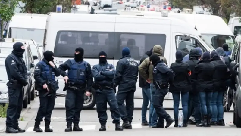 Метро Брюсселя закрыто после повышения уровня террористической угрозы