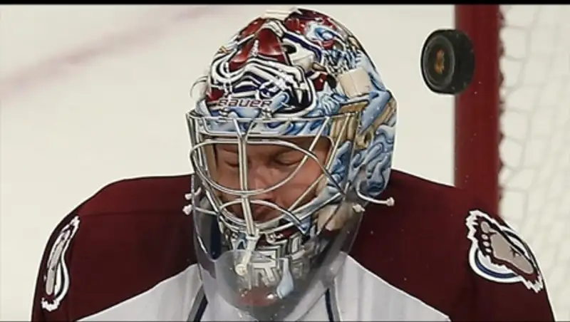 Вратарь «Колорадо» Семен Варламов установил личный рекорд, отразив 54 броска