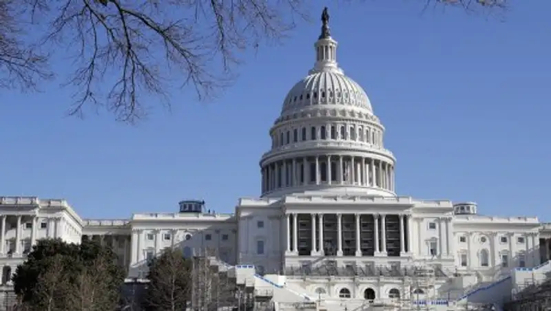 США высылают 35 российских дипломатов