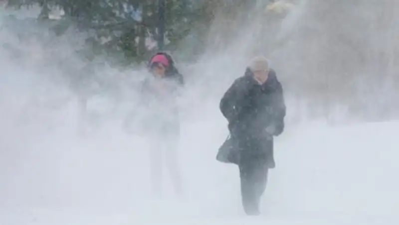 Исекешев попросил астанчан не выходить на улицу