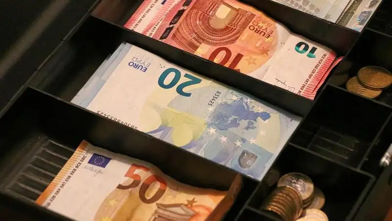 Курсы валют в обменниках Казахстана на 11 августа