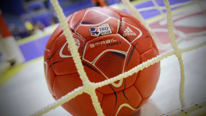 Женская сборная Казахстана по гандболу потерпела четвертое поражение подряд