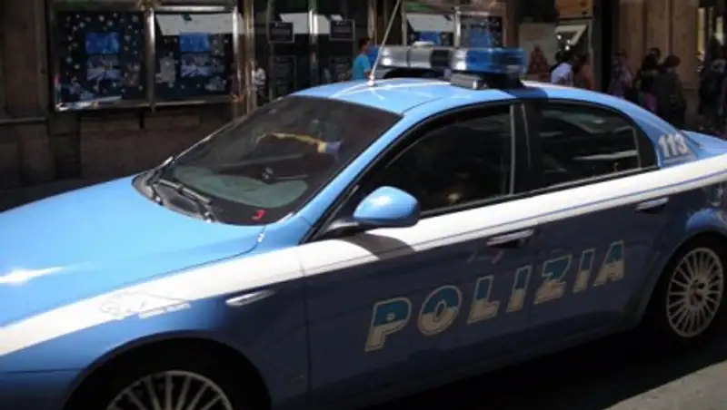 Итальянская горничная подстрелила коллегу, приняв револьвер за зажигалку