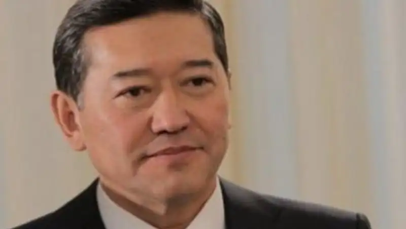 Распространенную в соцсетях информацию о смерти С. Ахметова опровергли