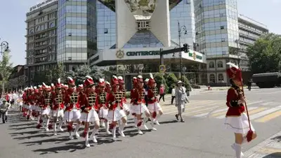 пресс-служба акима Алматы, фото - Новости Zakon.kz от 01.06.2018 19:05