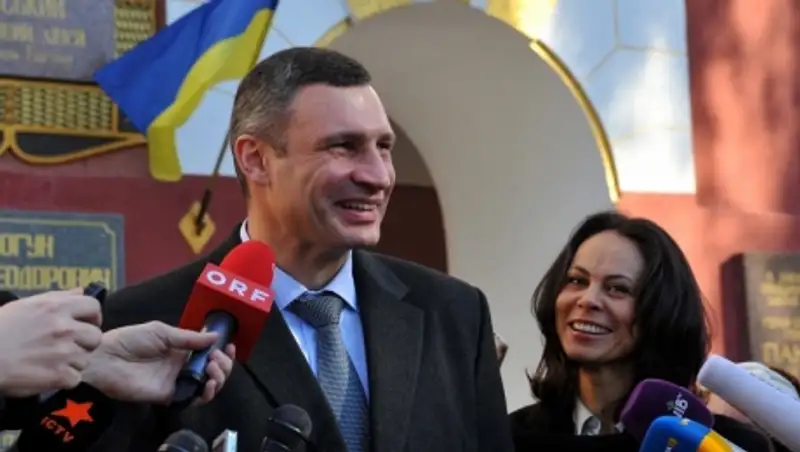 Виталий Кличко лидирует на выборах мэра Киева