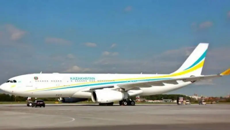 Борт номер один: Самолет Назарбаева попал в обзор лайнеров мировых лидеров