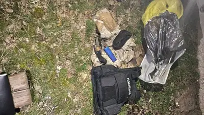 На вокзале Тараза найден тайник с оружием, фото - Новости Zakon.kz от 27.03.2023 20:11