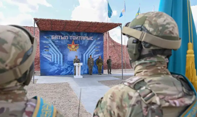 Токаев назвал главное требование для армии, фото - Новости Zakon.kz от 05.09.2023 15:28