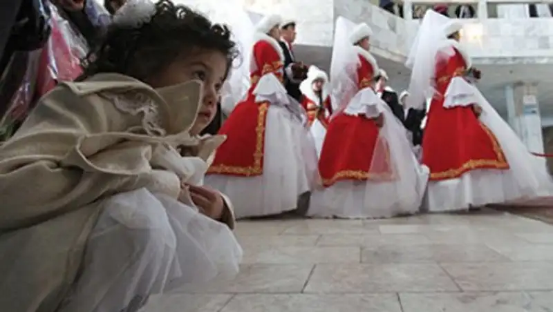 В Кыргызстане решили сажать в тюрьму за брак с несовершеннолетними