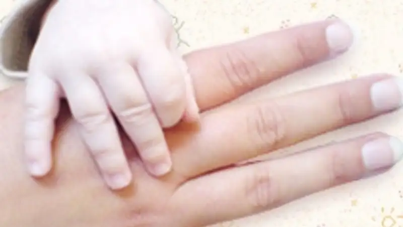 50-летняя жительница Актобе себе на юбилей родила двойню