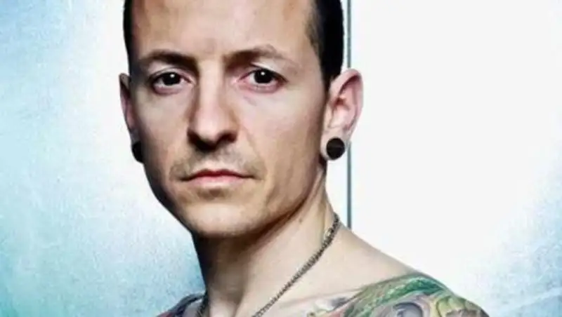 Солист Linkin Park Честер Беннингтон покончил с собой