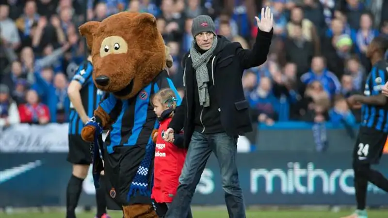 Смертельно больной фанат «Брюгге» отложил эвтаназию ради матча , фото - Новости Zakon.kz от 06.03.2015 01:54