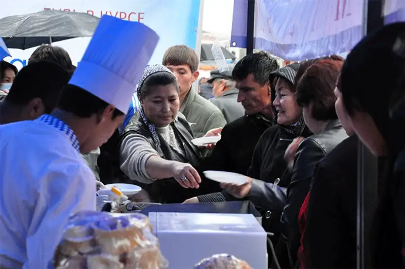 Впервые в ЮКО состоялся Международный фестиваль индейки (фото), фото - Новости Zakon.kz от 27.10.2013 18:18