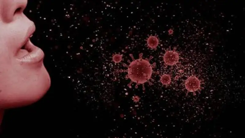 Заразен ли человек для окружающих после вакцинации от COVID-19