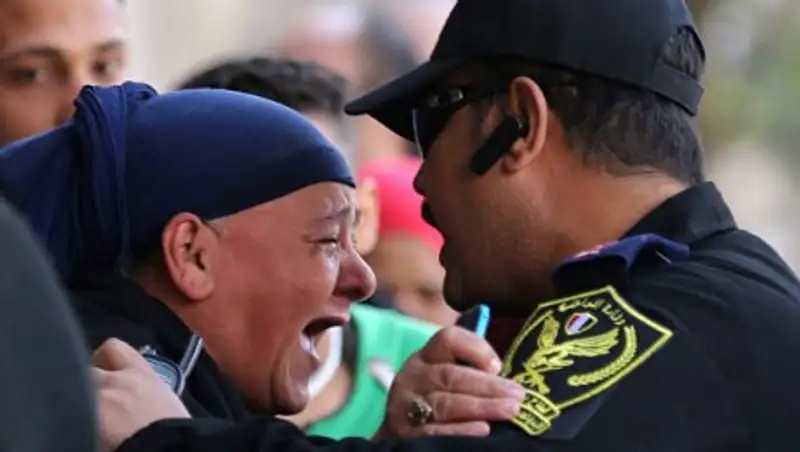 Опубликованы первые кадры с места взрыва в Коптском храме в Каире