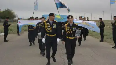 Морской пехотинец из Актау стал лучшим на марш-броске в США , фото - Новости Zakon.kz от 07.05.2023 03:37